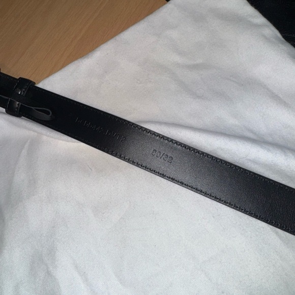 Black Leather Belt with Medusa Buckle - Picture 3 of 6